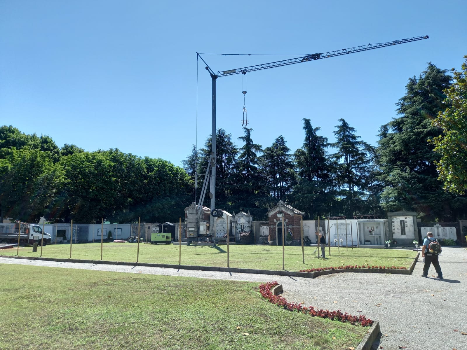 Partita la cantierizzazione per il rifacimento delle cellette ossario nell'area del vecchio cimitero