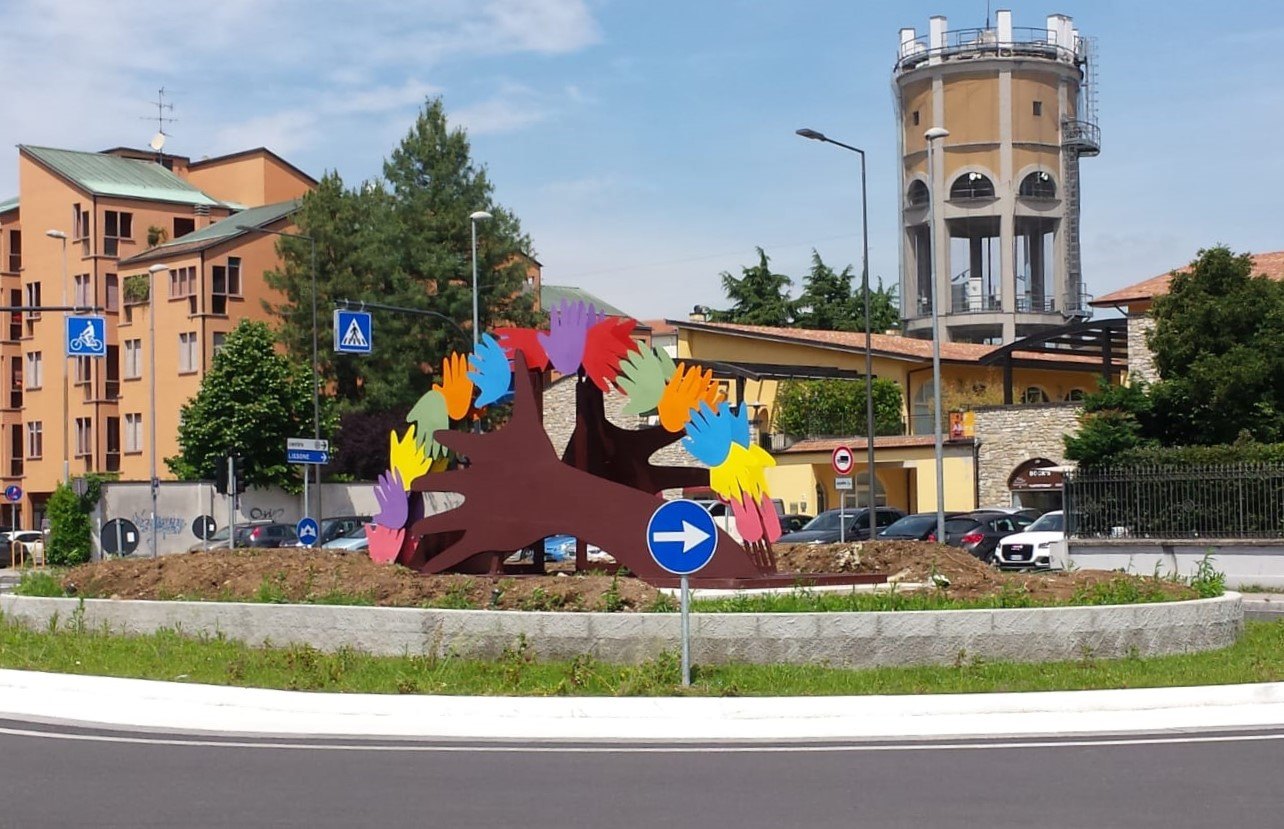 Rotonda della legalità. Arrivata l’installazione artistica